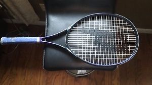 Prince Graphite finalist Oversize  Tennis Racquet 4 1/4..needs new grips