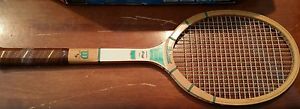 VINTAGE 1970s JIMMY CONNORS WILSON STAFF MODEL WOODEN TENNIS RACQUET