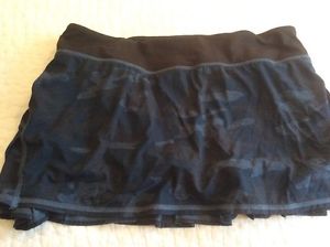 LuluLemon Tennis Skirt Blue/Black Camo Print Size 10