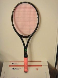 DUNLOP - MAX200G  - TENNIS RACQUET   ( ( USED ) )