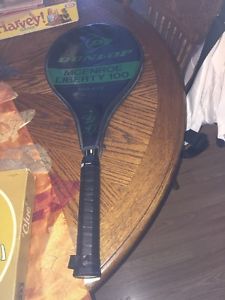 VTG DUNLOP MCENROE LIBERTY 100 Mid Size Tennis  Raquet