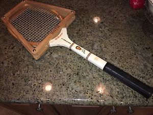 WILSON JACK KRAMER FAMOUS PLAYER SERIES FINALIST WOOD TENNIS RACKET