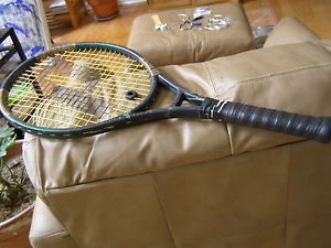 PRINCE TRIPLE THREAT GRAPHITE MIDPLUS TENNIS RACKET