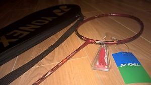 New genuine Yonex Voltric-80 Etune Badminton Racket (3UG5)