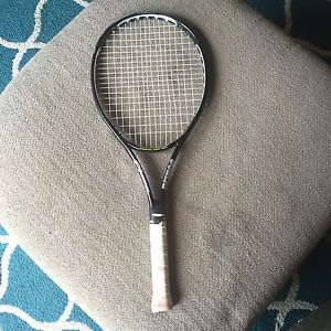 Prince O3 Speedport black tennis racquet -grip size 4 3/8 - midplus - nice shape