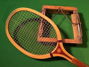 ANTIQUE REACH NEWPORT WOOD TENNIS RACKET W/MOUSE TRAP PRESS 1916