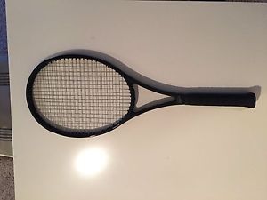 Wilson Pro Staff RF97 Autograph,  2017 model new,   grip 4 3/8" Strung