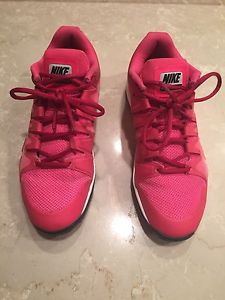 NIKE  VAPOR 9.5 TOUR TENNIS SHOES