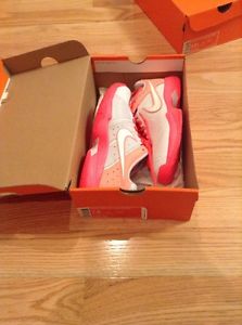 Nike Women's Air Cage Court