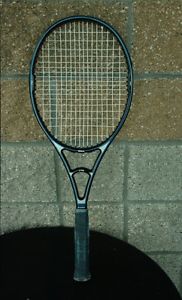 Wilson Sting 95 High Beam Series 7.0si Midplus MP 4 1/2 Tennis Racket Graphite