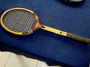 Vintage TA Davis "TAD" Tennis Racquet 4 5/8 M  "Excellent"
