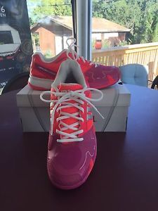 New Women's Wilson Rush Pro Tennis Shoes, Size 9