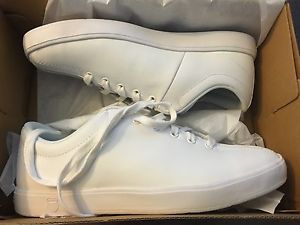 K-Swiss Clean CLASSIC White Juniors Size 7 Brand NEW IN BOX