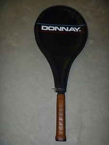 DONNAY MID 825 TENNIS RACQUET RACKET W ORIGINAL RACKET COVER NICE