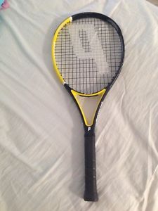 Prince Adult Thunder Scream 105 Tennis Racquet - Strun 4 1/2 Grip 105 Inch Head