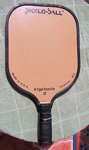 PICKLEBALL PADDLE KRYPTONITE II SEATTLE WASHINGTON, U.S.A. USED