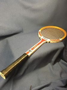VINTAGE RETRO 1950s RED & WHITE WILSON SPORT WOOD TENNIS RACKET RACQUET