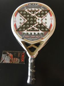 PALA DE PADEL NOX ML10 P.1 NUEVA A ESTRENAR