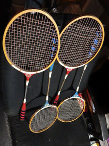 LOT 4x vintage BADMINTON RACQUETS wooden frame metal shaft red blue PRO-SPORTS