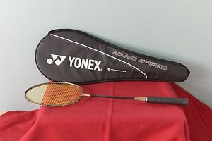 Original Yonex Carbonex9 Badminton Racket. Extra: case