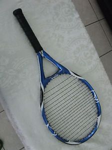 WILSON K FACTOR K4,EXCELLENT USED CONDITION,HEADE SIZE 107 SQ.IN.,GRIP 4 1/4