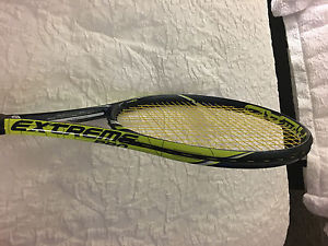 Lot 17 Head Graphene Extreme Pro racquet 4 3/8 grip