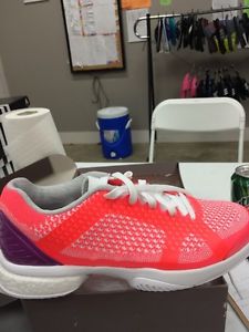 New Women's Adidas Tennis Shoes Barricade Boost. Sizes 7.5, 8, and 8.5