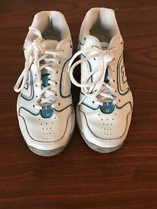 New Balance Tennis Shoes Women's 7.5 White/Blue