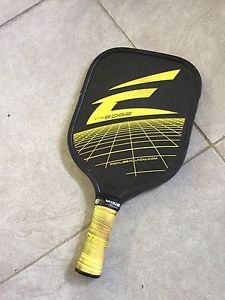 THE EDGE PICKLEBALL PADDLE Now Good Condition