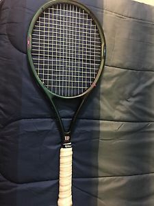 2 Wilson Pro staff 95 Classic PWS + RF 3 Racquet Tennis Bag