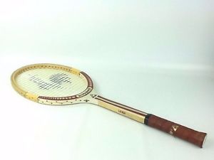 Vintage LE COQ SPORTIF TENNIS RACKET Wooden Elan C-040 L3:4 3/8 Strings Broken