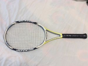 Dunlop Aerogel 500  4 3/8 grip Tennis Racquet