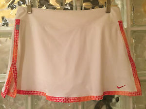 NIKE Dry Fit White Tennis Skirt with Boy Shorts Size LArge