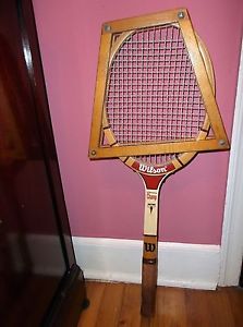 VINTAGE WILSON PROFESSIONAL CHAMP WOODEN TENNIS RACQUET & Brace Press
