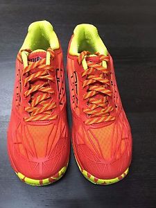 Men's Wilson Kaos tennis shoes Size 9