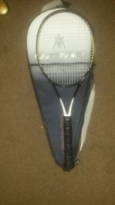 Volkl Comp C8 mp tennis racquet 4 1/2 with cover..euc