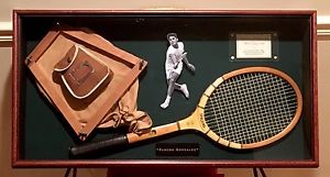 VINTAGE PANCHO GONZALEZ 1968 HOF TENNIS RACKET WOOD SHADOW BOX DISPLAY