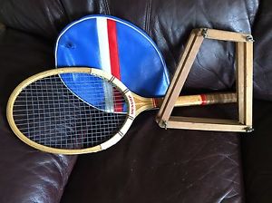 VINTAGE DUNLOP TENNIS RACQUET MAXPLY FORT MADE IN ENGLAND LIGHT 4-3/8 + CASE