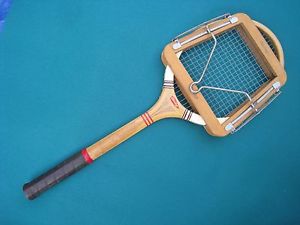 vintage DUNLOP MAXPLY wooden tennis racquet with Dunlop clamp, Vincent Rembrandt