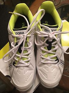 NEW DIADORA S ACE TENNIS SHOES
