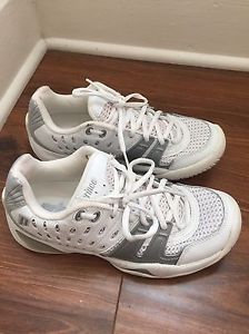 Prince T22  Women's Tennis Shoes- Size 7.5