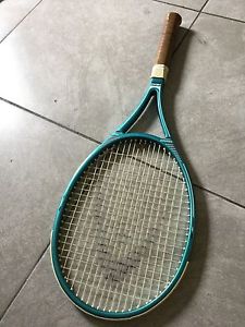 Head Graphite Pro 89.5 sq.in. Tennis Racket 4 1/2 Good Condition Racquet