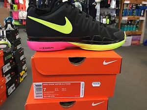 nike vapor 9.5 tour Size 7