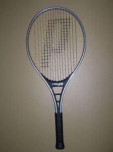 Prince J/R Series 110 tennis racquet designed for 6 - 12 year olds. Grip size 4.