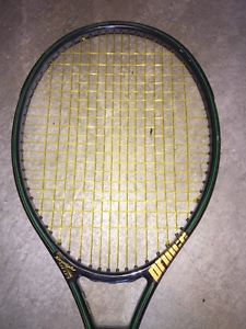 Prince Graphite Oversize Straight Shaft 107 4 1/2 Tennis Racquet