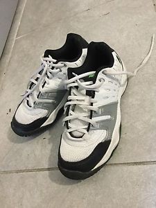 Excellent! Prince Boy's Youth T22 Tennis Shoes Size 3.5, 35