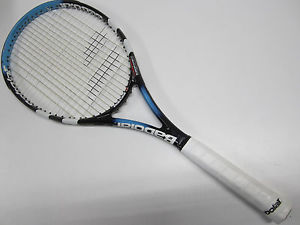 BABOLAT PURE DRIVE TEAM PLUS + TENNIS RACQUET (4 1/2) NEW GRIP. HYBRID STRINGS!!