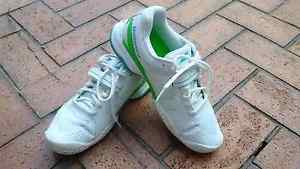 Babolat women's propulse BPM all court Tennis shoes white size 7