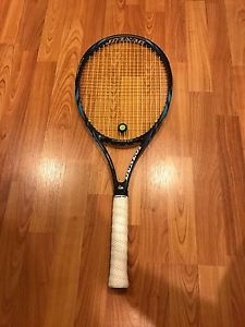 Dunlop Biomimetic 200 Plus Tennis Racket
