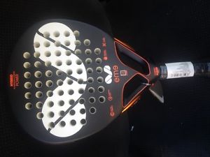 PALA DE PADEL EME HYBRID POWER NUEVA CON MANGO PRECINTADO!!